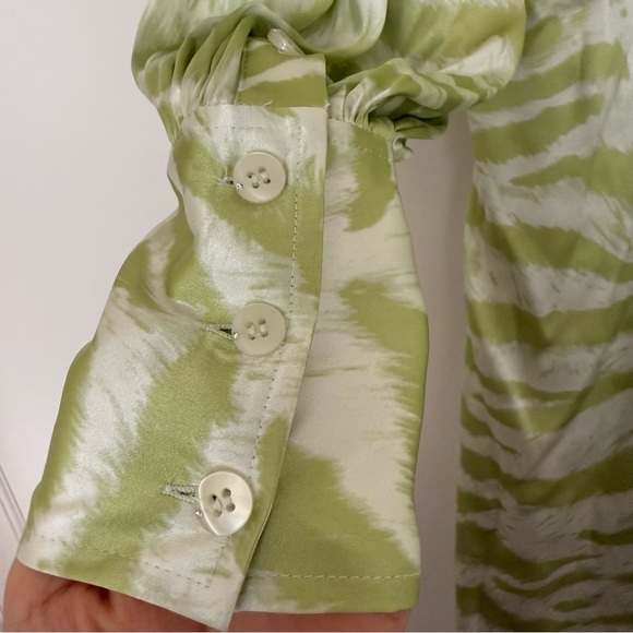 GANNI Zebra-print silk-blend midi dress - Picture 3 of 12